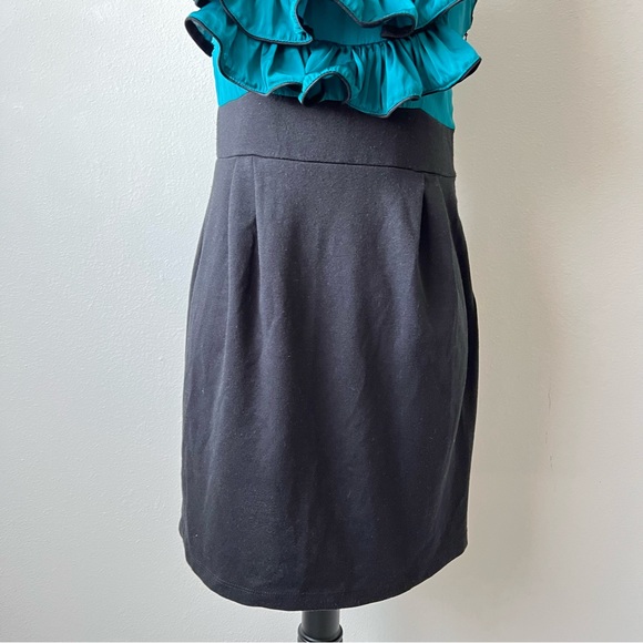 Freeway Black & Green Ruffle Sheath Dress for Women - Picture 3 of 4